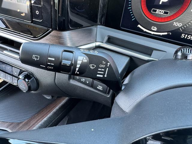 全方位運転支援システム・フルセグナビ・全周囲カメラ・ＢＴオーディオ・ＵＳＢ・シート＆ステアヒーター・ハーフレザー・デジタルミラー・Ｃソナー・ＢＳＭ・ＡＵＴＯハイビーム・純正１７ＡＷ