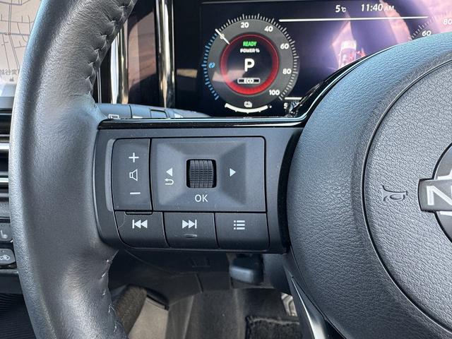 全方位運転支援システム・フルセグナビ・全周囲カメラ・ＢＴオーディオ・ＵＳＢ・シート＆ステアヒーター・ハーフレザー・デジタルミラー・Ｃソナー・ＢＳＭ・ＡＵＴＯハイビーム・純正１７ＡＷ