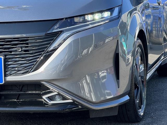 全方位運転支援システム・フルセグナビ・全周囲カメラ・ＢＴオーディオ・ＵＳＢ・シート＆ステアヒーター・ハーフレザー・デジタルミラー・Ｃソナー・ＢＳＭ・ＡＵＴＯハイビーム・純正１７ＡＷ