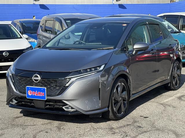 全方位運転支援システム・フルセグナビ・全周囲カメラ・ＢＴオーディオ・ＵＳＢ・シート＆ステアヒーター・ハーフレザー・デジタルミラー・Ｃソナー・ＢＳＭ・ＡＵＴＯハイビーム・純正１７ＡＷ