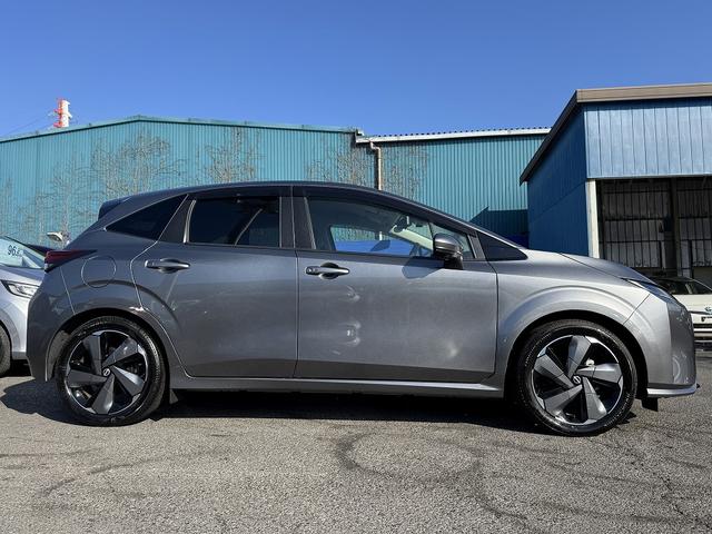 全方位運転支援システム・フルセグナビ・全周囲カメラ・ＢＴオーディオ・ＵＳＢ・シート＆ステアヒーター・ハーフレザー・デジタルミラー・Ｃソナー・ＢＳＭ・ＡＵＴＯハイビーム・純正１７ＡＷ