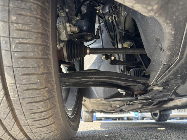 全方位運転支援システム・フルセグナビ・全周囲カメラ・ＢＴオーディオ・ＵＳＢ・シート＆ステアヒーター・ハーフレザー・デジタルミラー・Ｃソナー・ＢＳＭ・ＡＵＴＯハイビーム・純正１７ＡＷ