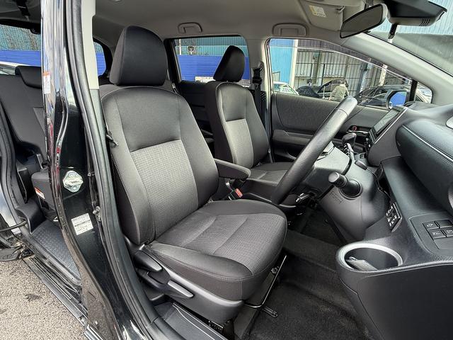 シエンタ ハイブリッドファンベースＧセーフティーエディションＩＩ　後期・両Ｐスライド・Ｓセンス・フルセグナビ・Ｂカメラ・ＢＴオーディオ・ＬＥＤライト・Ｃソナー・クルコン・ＰＣＳ・ＬＫＡ・ＡＨＢ・ステア・シートヒーター・ＵＳＢ・ＥＴＣ・ドアバイザー・プライバシーガラス（6枚目）