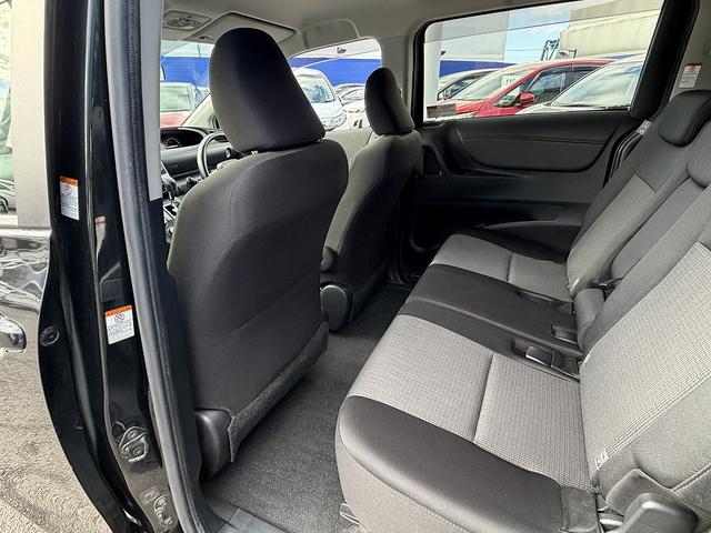 シエンタ ハイブリッドファンベースＧセーフティーエディションＩＩ　後期・両Ｐスライド・Ｓセンス・フルセグナビ・Ｂカメラ・ＢＴオーディオ・ＬＥＤライト・Ｃソナー・クルコン・ＰＣＳ・ＬＫＡ・ＡＨＢ・ステア・シートヒーター・ＵＳＢ・ＥＴＣ・ドアバイザー・プライバシーガラス（29枚目）