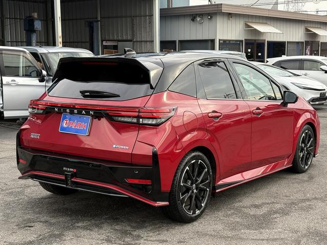 オーラ ニスモ　全周囲カメラ・フルセグナビ・ＢＴオーディオ・ＬＥＤライト・ＡＣＣ・ＬＫＡ・ＡＨＢ・ＢＳＭ・Ｃソナー・ＥＴＣ２．０・ＵＳＢ・デジタルミラー・シートヒーター・本革ステア・プライバシーガラス（33枚目）