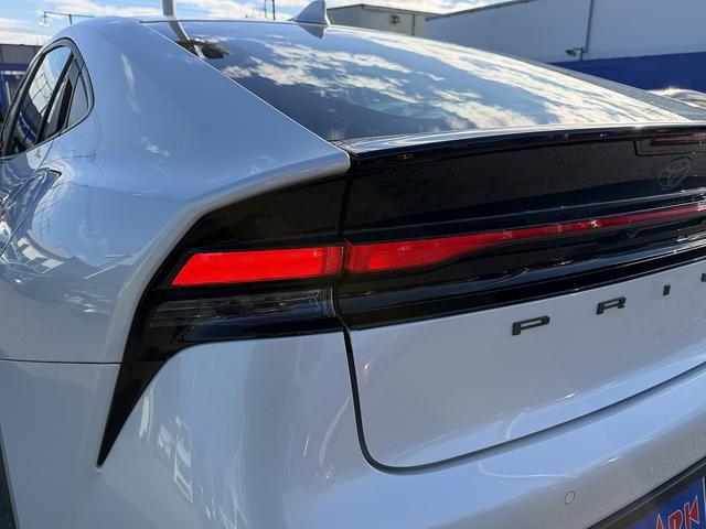 プリウス Ｇ　セーフティセンス・ディスプレイオーディオ・フルセグナビ・バックカメラ・ＥＴＣ２．０・Ｃａｒｐｌａｙ・ＢＴオーディオ・シートヒーター・Ｃソナー・ＢＳＭ・ＲＣＴＡ・ＡＵＴＯハイビーム・純正１９ＡＷ（41枚目）