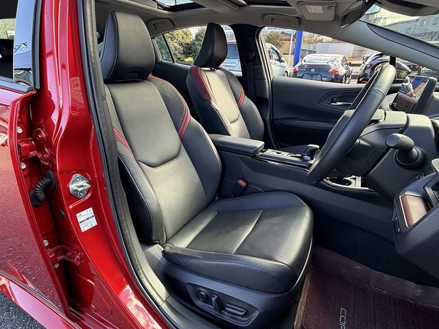 プリウス Ｚ　パノラマルーフ・モデリスタエアロ・セーフティセンス・フルセグ・ＥＴＣ２．０・全周囲カメラ・Ｃａｒｐｌａｙ・パワーバックドア・パーキングアシスト・ＡＣ１００Ｖ・Ｃソナー・ＢＳＭ・ＲＣＴＡ・純正１９ＡＷ（7枚目）