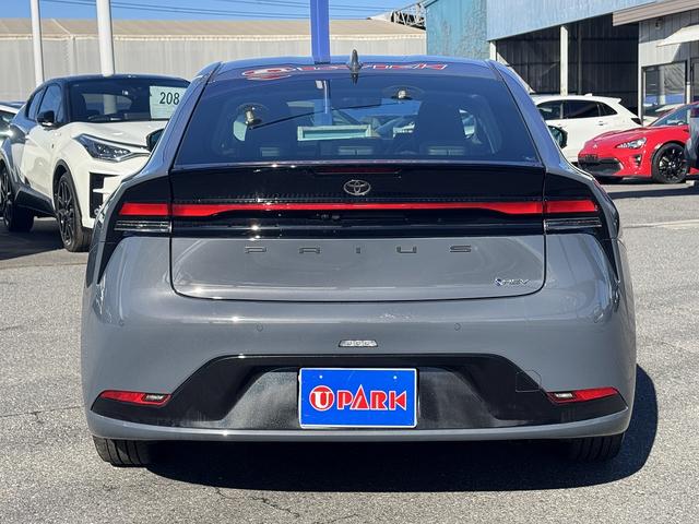 プリウス Ｚ　セーフティセンス・１２．３型フルセグナビ・全周囲カメラ・ＢＴオーディオ・Ｃａｒｐｌａｙ・ＥＴＣ２．０・デジタルミラー・パワーバックドア・ワイヤレス充電・Ｃソナー・ＢＳＭ・ＲＣＴＡ・純正１９ＡＷ（48枚目）