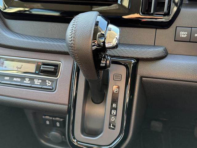 ソリオバンディット ハイブリッドＭＶ　セーフティサポート・両側パワースライド・フルセグナビ・全周囲カメラ・ＵＳＢ・ＢＴオーディオ・シートヒーター・ＬＥＤヘッドライト・リアＣソナー・ＨＵＤ・純正１５ＡＷ・革ステア・ドアバイザー（13枚目）