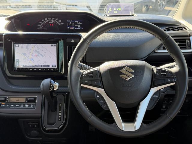 ソリオバンディット ハイブリッドＭＶ　セーフティサポート・両側パワースライド・フルセグナビ・全周囲カメラ・ＵＳＢ・ＢＴオーディオ・シートヒーター・ＬＥＤヘッドライト・リアＣソナー・ＨＵＤ・純正１５ＡＷ・革ステア・ドアバイザー（25枚目）