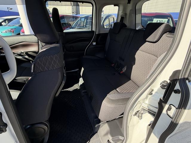 ソリオバンディット ハイブリッドＭＶ　セーフティサポート・両側パワースライド・フルセグナビ・全周囲カメラ・ＵＳＢ・ＢＴオーディオ・シートヒーター・ＬＥＤヘッドライト・リアＣソナー・ＨＵＤ・純正１５ＡＷ・革ステア・ドアバイザー（28枚目）