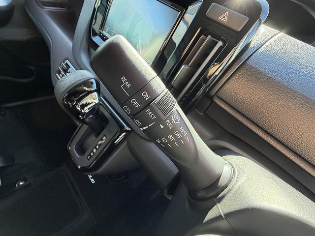 ソリオバンディット ハイブリッドＭＶ　セーフティサポート・両側パワースライド・フルセグナビ・全周囲カメラ・ＵＳＢ・ＢＴオーディオ・シートヒーター・ＬＥＤヘッドライト・リアＣソナー・ＨＵＤ・純正１５ＡＷ・革ステア・ドアバイザー（32枚目）