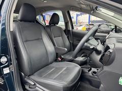 セーフティセンス・クルーズコントロール・Ｂｌｕｅｔｏｏｔｈ・ＣＤ再生・バックカメラ・ＬＤＡ・ＬＥＤヘッドライト・オートＨＩビーム・スマートキー・ＥＴＣ・オート格納ミラー・フロアマット・ドアバイザー 5