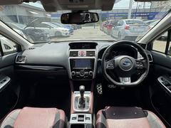 ワンオーナー・４ＷＤ・アイサイト・本革シート・ＳＴＩエアロ・ダイアトーンサウンドナビ・バックカメラ・ＤＶＤ再生・Ｂｌｕｅｔｏｏｔｈ・ＥＴＣ・ＵＳＢ・ＡＣＣ・ＢＳＭ・ステアシフト・ドアバイザー 2