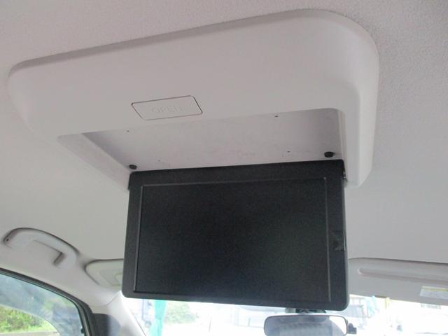 セレナ ハイウェイスターＶ　純正１０型ナビ　フルセグテレビ　フリップダウンモニター　アラウンドビューモニター　ビルトインＥＴＣ　ドライブレコーダー　両側電動スライドドア　スマートキー　ＬＥＤヘッドライト　アルミホイール　後期型（11枚目）