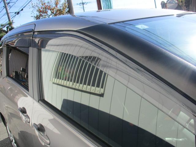 シエンタ ハイブリッドＧ　純正ナビ　フルセグテレビ　全周囲モニター　ビルトインＥＴＣ２．０　前後ドライブレコーダー　両側電動スライドドア　ＬＥＤヘッドライト　Ｂｌｕｅｔｏｏｔｈ接続　スマートキー　盗難防止システム（7枚目）