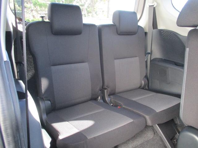 シエンタ ハイブリッドＧ　純正ナビ　フルセグテレビ　全周囲モニター　ビルトインＥＴＣ２．０　前後ドライブレコーダー　両側電動スライドドア　ＬＥＤヘッドライト　Ｂｌｕｅｔｏｏｔｈ接続　スマートキー　盗難防止システム（16枚目）