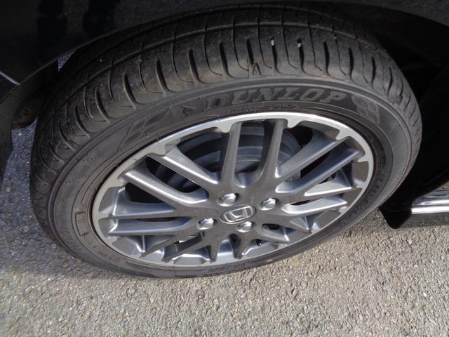 N-BOXカスタム ターボ 純正8型ナビ フルセグテレビ Bluetooth バックモニター USB ビルトインETC スマートキー ハーフレザーシート シートヒーター 両側パワースライドドア LEDヘッドライト アルミホイール(9枚目)