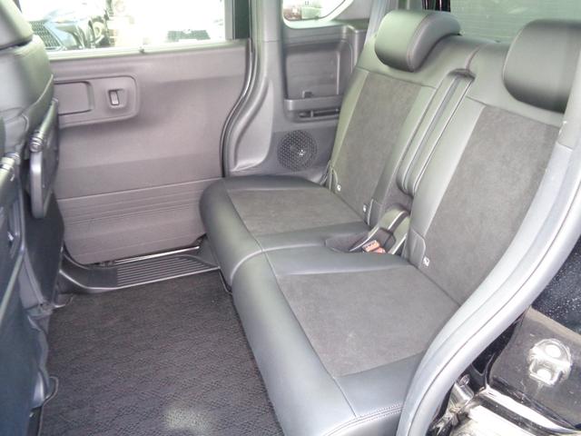 N-BOXカスタム ターボ 純正8型ナビ フルセグテレビ Bluetooth バックモニター USB ビルトインETC スマートキー ハーフレザーシート シートヒーター 両側パワースライドドア LEDヘッドライト アルミホイール(12枚目)