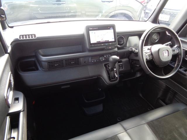 N-BOXカスタム ターボ 純正8型ナビ フルセグテレビ Bluetooth バックモニター USB ビルトインETC スマートキー ハーフレザーシート シートヒーター 両側パワースライドドア LEDヘッドライト アルミホイール(13枚目)