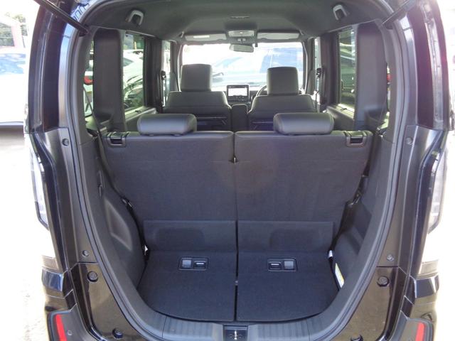 N-BOXカスタム ターボ 純正8型ナビ フルセグテレビ Bluetooth バックモニター USB ビルトインETC スマートキー ハーフレザーシート シートヒーター 両側パワースライドドア LEDヘッドライト アルミホイール(15枚目)