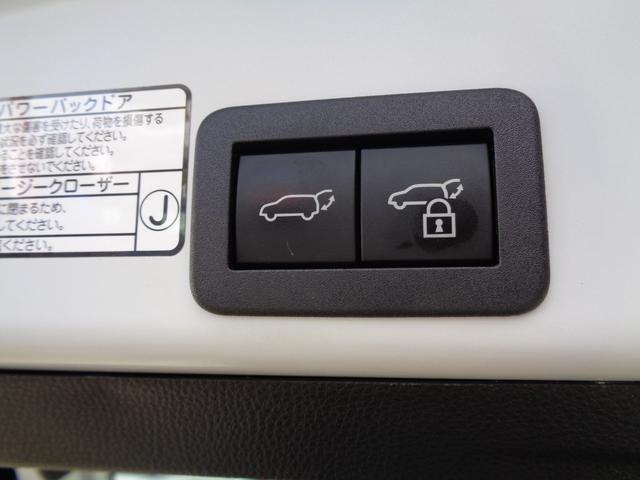 ヤリスクロス ハイブリッドＺ　純正ディスプレイオーディオ　パノラミックビューモニター　ドライブレコーダー　ビルトインＥＴＣ　ハーフレザーシート　シートヒーター　パワーバックドア　ＬＥＤヘッドライト　アルミホイール　新車保証書付き（15枚目）