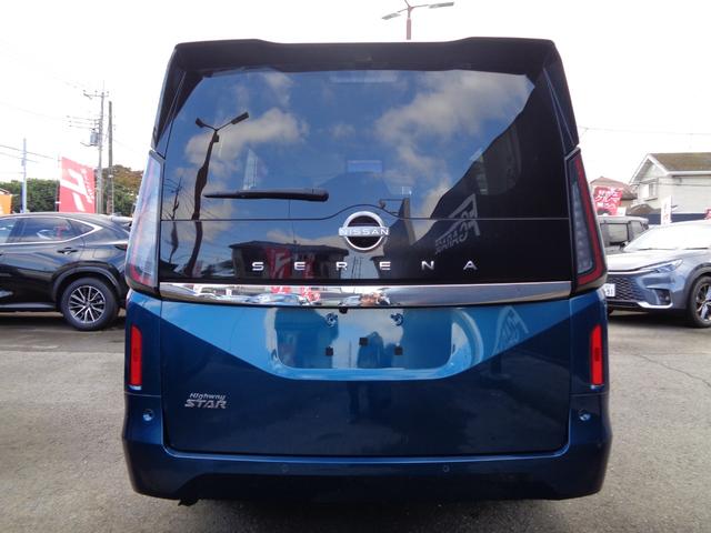 セレナ ＸＶ　純正ワイドナビ　フルセグテレビ　アラウンドビューモニター　ビルトインＥＴＣ２．０　デジタルインナーミラー　ワイヤレス充電　後席フリップダウンモニター　両側パワースライドドア　ＬＥＤヘッドライト（7枚目）