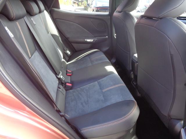 LBX クール 純正ナビ フルセグテレビ パノラミックビューモニター ビルトインETC2.0 ドライブレコーダー レザーシート シートヒーター ステアリングヒーター パワーバックドア アドバンストパーク LEDライト(17枚目)