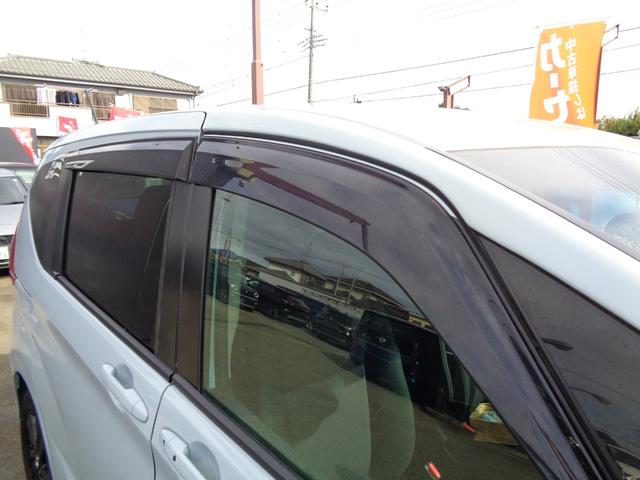 フリードハイブリッド ハイブリッド・Gブラックスタイル 純正ナビ Bluetooth バックモニター ビルトインETC 前後ドライブレコーダー スマートキー プッシュスタート シートヒーター 両側パワースライドドア LEDヘッドライト アルミホイール(10枚目)