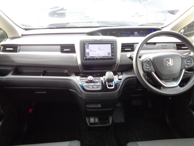 フリードハイブリッド ハイブリッド・Gブラックスタイル 純正ナビ Bluetooth バックモニター ビルトインETC 前後ドライブレコーダー スマートキー プッシュスタート シートヒーター 両側パワースライドドア LEDヘッドライト アルミホイール(14枚目)