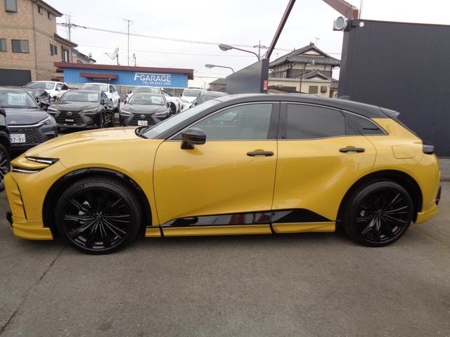 クラウンスポーツ Ｚ　モデリスタエアロ　純正ナビ　パノラミックビューモニター　ドライブレコーダー　ビルトインＥＴＣ２．０　デジタルインナーミラー　レザーシート　シートエアコン　アドバンストパーク　パワーバックドア（5枚目）