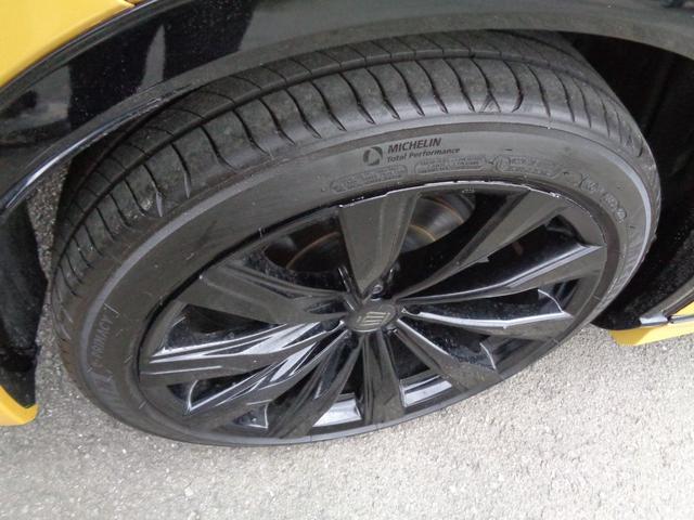 クラウンスポーツ Ｚ　モデリスタエアロ　純正ナビ　パノラミックビューモニター　ドライブレコーダー　ビルトインＥＴＣ２．０　デジタルインナーミラー　レザーシート　シートエアコン　アドバンストパーク　パワーバックドア（9枚目）