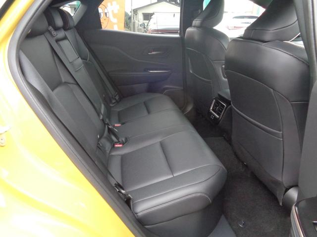 クラウンスポーツ Ｚ　モデリスタエアロ　純正ナビ　パノラミックビューモニター　ドライブレコーダー　ビルトインＥＴＣ２．０　デジタルインナーミラー　レザーシート　シートエアコン　アドバンストパーク　パワーバックドア（18枚目）