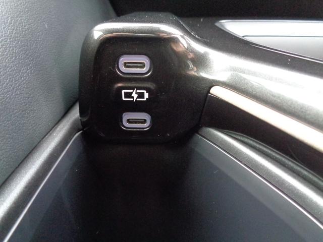 クラウンスポーツ Ｚ　モデリスタエアロ　純正ナビ　パノラミックビューモニター　ドライブレコーダー　ビルトインＥＴＣ２．０　デジタルインナーミラー　レザーシート　シートエアコン　アドバンストパーク　パワーバックドア（27枚目）