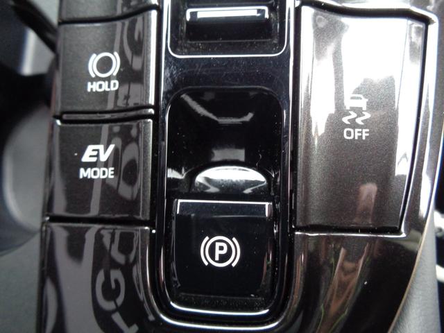 クラウンスポーツ Ｚ　モデリスタエアロ　純正ナビ　パノラミックビューモニター　ドライブレコーダー　ビルトインＥＴＣ２．０　デジタルインナーミラー　レザーシート　シートエアコン　アドバンストパーク　パワーバックドア（29枚目）