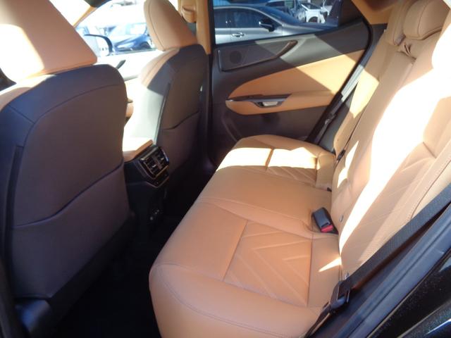 NX NX250 バージョンL 純正ナビ フルセグテレビ パノラミックビューモニター ドライブレコーダー ビルトインETC2.0 ヘッドアップディスプレイ レザーシート シートエアコン サンルーフ パワーバックドア LEDライト(12枚目)