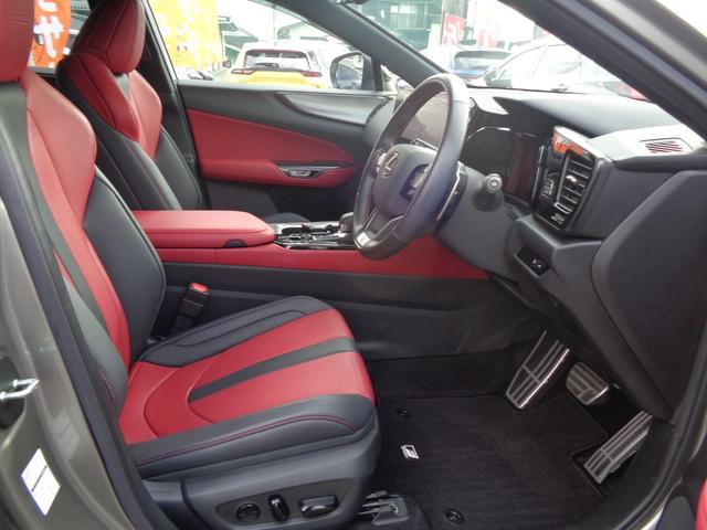 ＮＸ ＮＸ３５０　Ｆスポーツ　純正ナビ　フルセグテレビ　パノラミックビューモニター　ドライブレコーダー　ビルトインＥＴＣ２．０　デジタルインナーミラー　レザーシート　シートエアコン　ワイヤレス充電　パワーバックドア　ＬＥＤライト（18枚目）