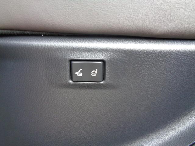 ＲＸ ＲＸ４５０ｈ＋　バージョンＬ　純正ナビ　フルセグテレビ　パノラミックビューモニター　ドライブレコーダー　ビルトインＥＴＣ２．０　デジタルインナーミラー　レザーシート　シートエアコン　パノラマルーフ　パワーバックドア　ＬＥＤライト（14枚目）