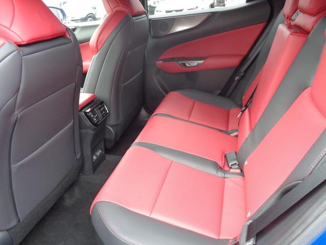 ＮＸ ＮＸ３５０ｈ　Ｆスポーツ　純正ナビ　パノラミックビューモニター　ドライブレコーダー　ビルトインＥＴＣ２．０　ヘッドアップディスプレイ　レザーシート　シートエアコン　アドバンストパーク　パワーバックドア　新車保証書付き（11枚目）