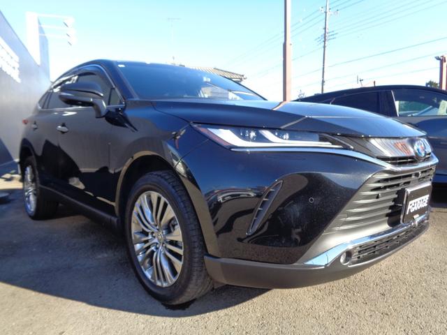 ハリアーハイブリッド Z レザーパッケージ 純正ナビ フルセグテレビ JBLサウンドシステム パノラミックビューモニター ドライブレコーダー ビルトインETC2.0 ワイヤレス充電 レザーシート シートエアコン パワーバックドア 新車保証書付き(3枚目)