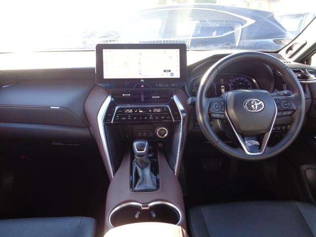 ハリアーハイブリッド Z レザーパッケージ 純正ナビ フルセグテレビ JBLサウンドシステム パノラミックビューモニター ドライブレコーダー ビルトインETC2.0 ワイヤレス充電 レザーシート シートエアコン パワーバックドア 新車保証書付き(13枚目)