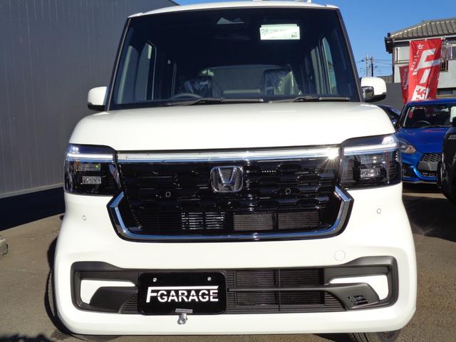 N-BOXカスタム ターボ 純正8型ナビ フルセグテレビ Bluetooth バックモニター ハーフレザーシート シートヒーター 両側パワースライドドア LEDヘッドライト アルミホイール クルーズコントロール 新車保証継承渡し(2枚目)