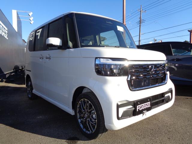 N-BOXカスタム ターボ 純正8型ナビ フルセグテレビ Bluetooth バックモニター ハーフレザーシート シートヒーター 両側パワースライドドア LEDヘッドライト アルミホイール クルーズコントロール 新車保証継承渡し(3枚目)