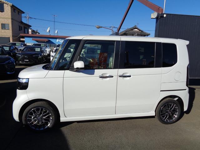 N-BOXカスタム ターボ 純正8型ナビ フルセグテレビ Bluetooth バックモニター ハーフレザーシート シートヒーター 両側パワースライドドア LEDヘッドライト アルミホイール クルーズコントロール 新車保証継承渡し(5枚目)