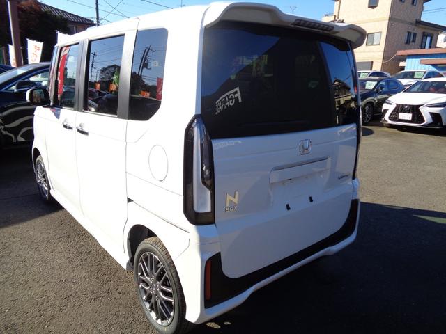 N-BOXカスタム ターボ 純正8型ナビ フルセグテレビ Bluetooth バックモニター ハーフレザーシート シートヒーター 両側パワースライドドア LEDヘッドライト アルミホイール クルーズコントロール 新車保証継承渡し(6枚目)