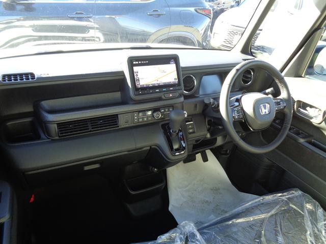 N-BOXカスタム ターボ 純正8型ナビ フルセグテレビ Bluetooth バックモニター ハーフレザーシート シートヒーター 両側パワースライドドア LEDヘッドライト アルミホイール クルーズコントロール 新車保証継承渡し(12枚目)