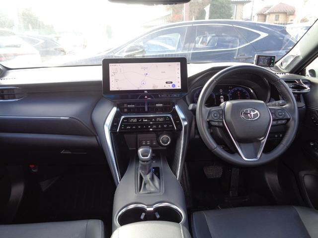 ハリアーハイブリッド Ｚ　レザーパッケージ　純正ナビ　フルセグテレビ　パノラミックビューモニター　デジタルインナーミラー　ドライブレコーダー　ビルトインＥＴＣ２．０　黒革シート　シートエアコン　パワーバックドア　ＬＥＤライト　新車保証書付き（12枚目）