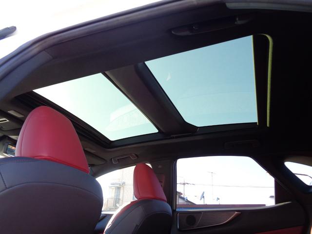ＮＸ ＮＸ２５０　バージョンＬ　アーティシャンスピリッツエアロ　パノラマルーフ　赤革シート　純正ナビ　フルセグテレビ　パノラミックビューモニター　デジタルインナーミラー　ドライブレコーダー　ビルトインＥＴＣ　新車保証書付き（13枚目）