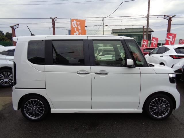 Ｎ－ＢＯＸカスタム ターボ　純正９型ナビ　フルセグテレビ　Ｂｌｕｅｔｏｏｔｈ　バックモニター　スマートキー　ビルトインＥＴＣ　ハーフレザーシート　シートヒーター　両側パワースライドドア　ＬＥＤヘッドライト　アルミホイール（4枚目）