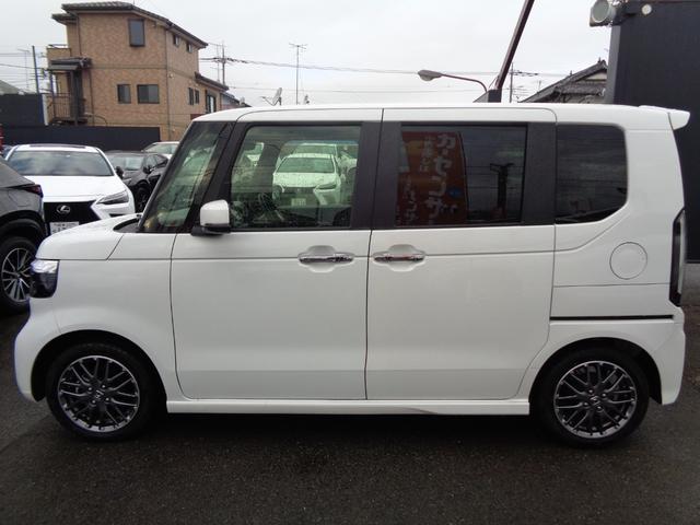 Ｎ－ＢＯＸカスタム ターボ　純正９型ナビ　フルセグテレビ　Ｂｌｕｅｔｏｏｔｈ　バックモニター　スマートキー　ビルトインＥＴＣ　ハーフレザーシート　シートヒーター　両側パワースライドドア　ＬＥＤヘッドライト　アルミホイール（5枚目）